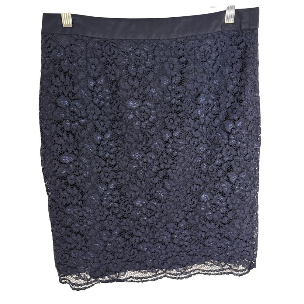 The Limited Navy Blue Floral Lace Pencil Skirt – Size 8